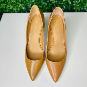 Calvin Klein Women Gayle Pumps Light Brown Tan Cognac Leather Size 7.5 Width M